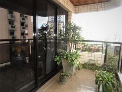 Apartamento para Venda em Santos - 2