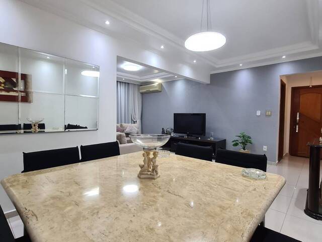 Apartamento para Venda em Santos - 2