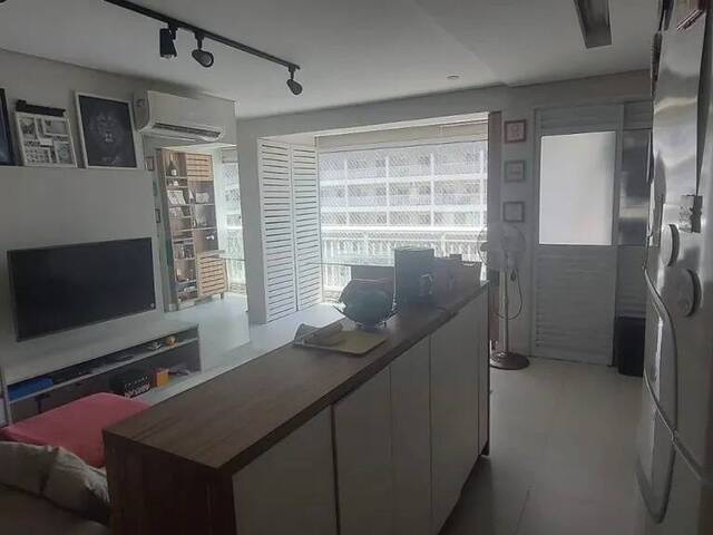Apartamento para Venda em Santos - 2